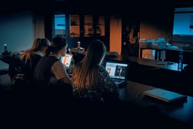 Forsidebillede for projektet Det digitale samfund – en ny studieretning i gymnasiet