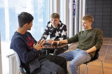 Forsidebillede for projektet Ung til ung ambassadører på FGU Østjylland